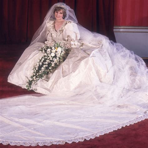 Princess Dianas Iconic Wedding Dress To Be Displayed At Kensington