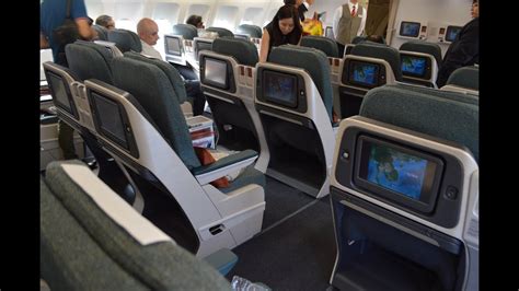 Cathay Pacific Airbus Industrie A330 300 Business Class Businesser