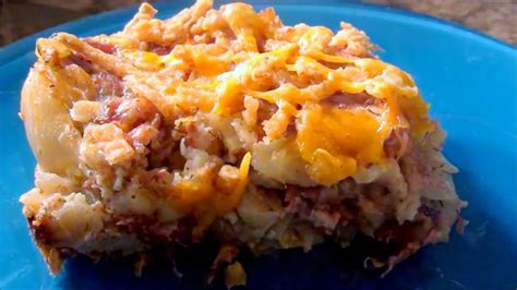 … we're using canned corned beef to make this quick and easy meal. Corned Beef and Cabbage Casserole - YouTube