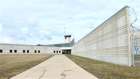 National Guard Helps Operate Indiana Prison Amid Covid 19