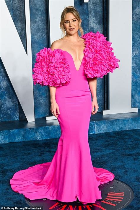 Kate Hudson Cuts A Glamorous Figure In A Plunging Pink Gown With Tulle