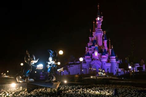 Disneyland Paris Postpones Re Opening Again Ibtimes
