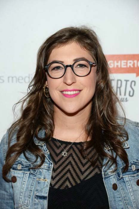 Mayim bialik reveals why she always felt 'different' growing up in hollywood. Mayim Bialik Height Weight Body Statistics - Healthy Celeb