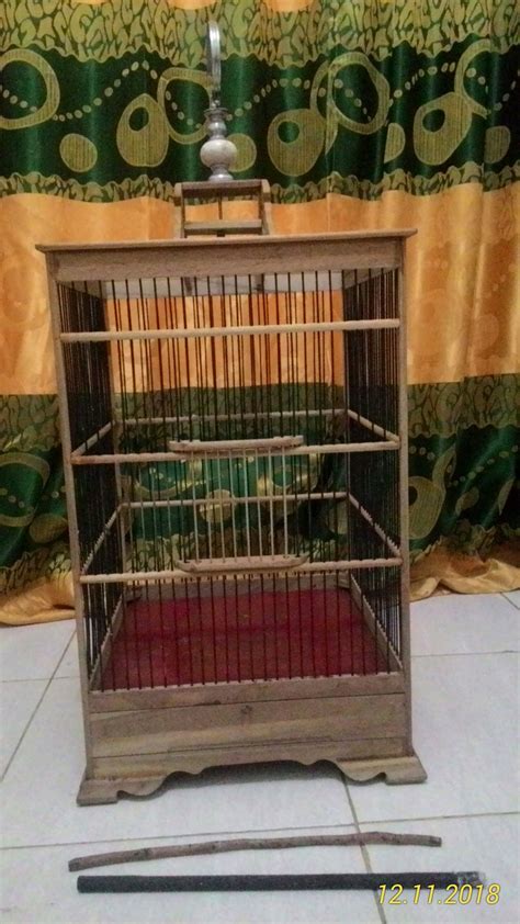 Dengan memiliki kandang portable anda dapat bergerak disekitar areal umbaran dan dapat menjaga ayam sepenuhnyadi area yang terdekat dengan anda. Model Kandang Burung Kacer - Tentang Kolam Kandang Ternak
