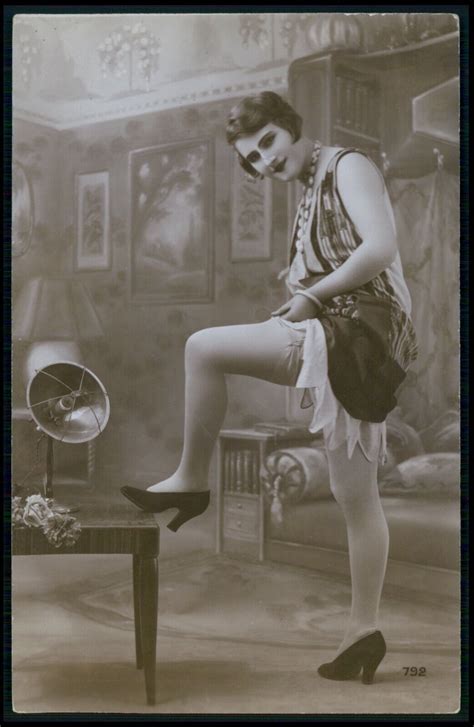 French Risque Woman Upskirt Hot Flapper Girl Original Old 1920s Photo