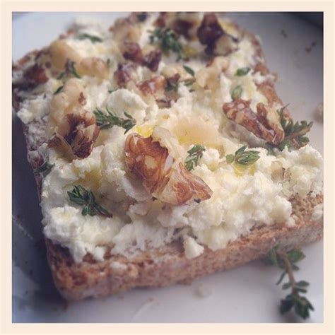 Bakers Toast With Goats Cheese Honey Walnuts And Thyme Bakers And Co