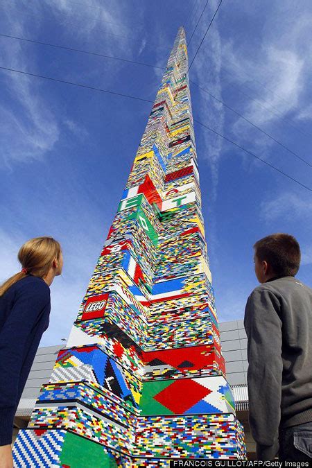 Tallest Lego Tower In The World Consists Of 500000 Bricks Techeblog