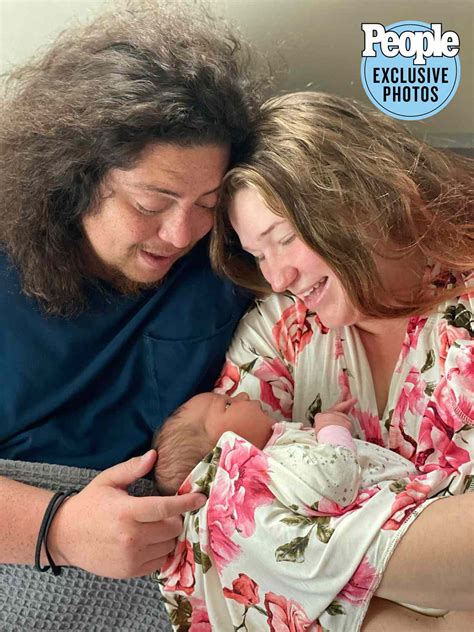 Sister Wives Mykelti Brown Padron And Husband Tony Welcome Daughter Avalon
