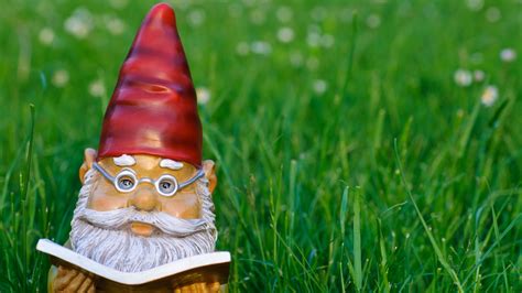 The Uk Is Facing A Garden Gnome Shortage Mental Floss