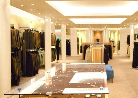 Hi greetings to all from high fashion. Style in Toronto: Freda's Boutique | Corporate Class Inc.