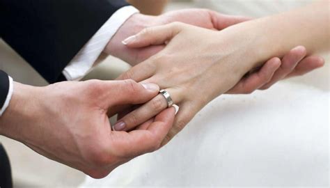 Polygamous Montana Trio Applies For Wedding License Deseret News