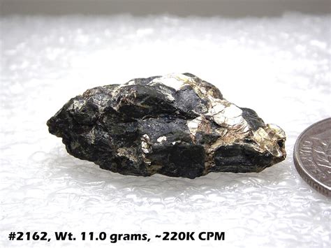 Rare Earth Uranium Oxide High Grade Unrefined Uranium Ore Uraninite