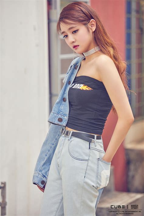 The group consists of six members: Minnie (G)I-DLE
