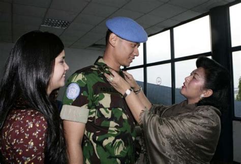 We did not find results for: Kata Mutiara Untuk Pacar Abdi Negara | Kata-Kata Bijak