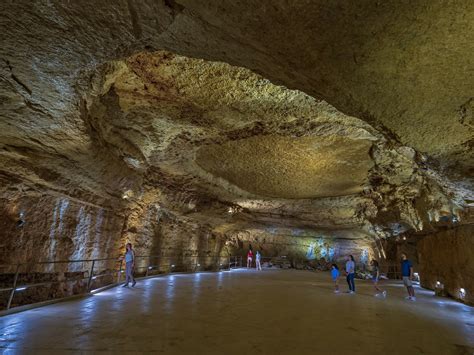 A New Hidden Wonders Tour In Newly Expanded Cave System Opens In Texas