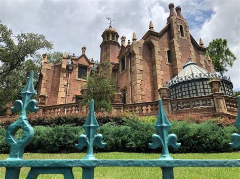 Disneys Best Attraction The Haunted Mansion