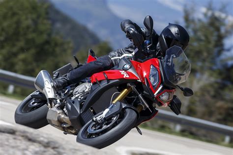 Bmw Earns Five Motorrad Motorcycle Of The Year 2016 Awards
