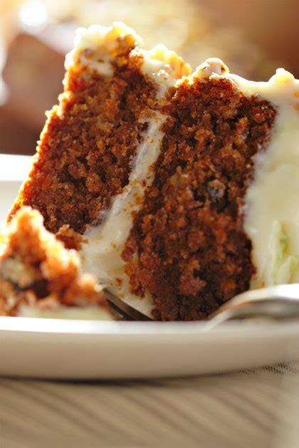 Prima di tutto con l'aiuto di un mixer tritate 90 gr di mandorle con lo zucchero, fino ad ottenere una farina polverizzata. Mondi e Sapori: Carrot Cake (Torta di carote all'inglese)