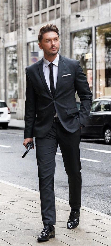 25 Different Ways To Style Office Wear Outfits In 2020 Suit Fashion Office Wear Formal Men