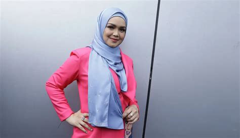 Siti Nurhaliza Gelar Konser Di Jakarta Gandeng Tulus Photo