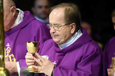 Jest założycielem i dyrektorem radia maryja i tv trwam. O. Rydzyk tłumaczy swoje słowa. „Nie tylko ks. Janiak jest ...