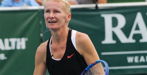 Jana was a fierce competitor and one of my greatest rivals, said gigi fernandez, who played alongside novotna in 1991, winning at roland garros and reaching the final at. Tennis champion Jana Novotna dies at 49 | protothemanews.com