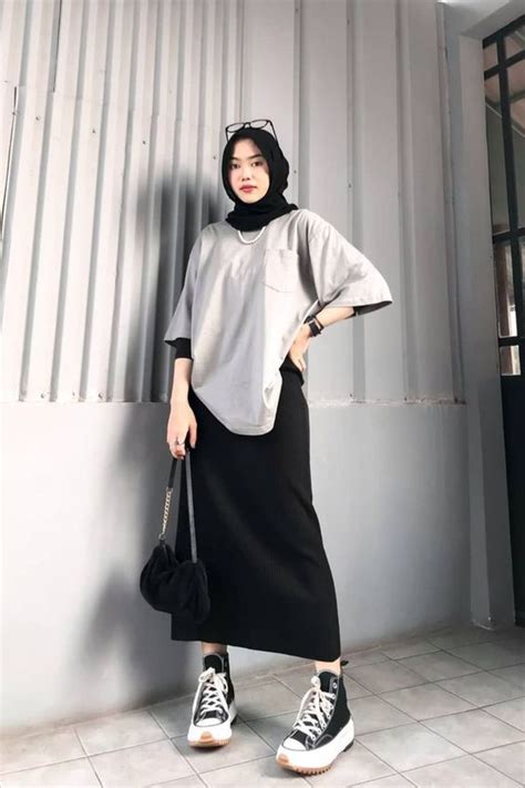 16 Ide OOTD Rok Span yang Stylish Untuk Hijab dan Non Hijab