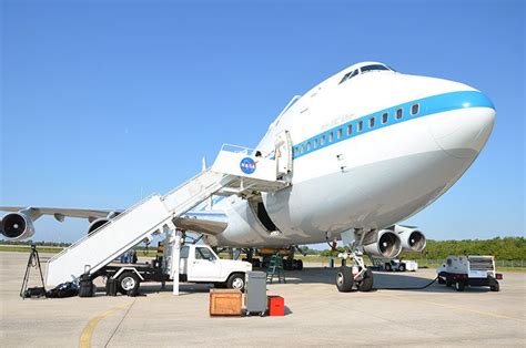 Now Boarding Inside Nasas Boeing 747 Shuttle Carrier Aircraft Space