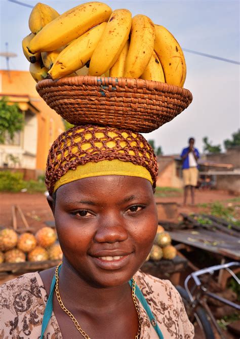 Banana Vendor Uganda African Life African People Uganda