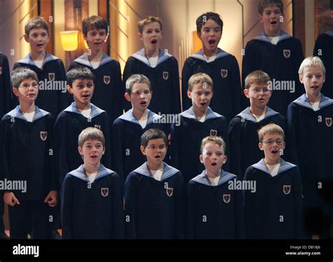 Vienna Boys Choir Hi Res Stock Photography And Images Alamy