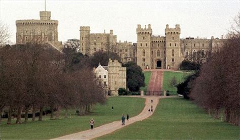 The royal borough website is the best place to find the latest information as further announcements are released by buckingham palace. Exotic British: Tour to the Residence of Queen Elizabeth ...