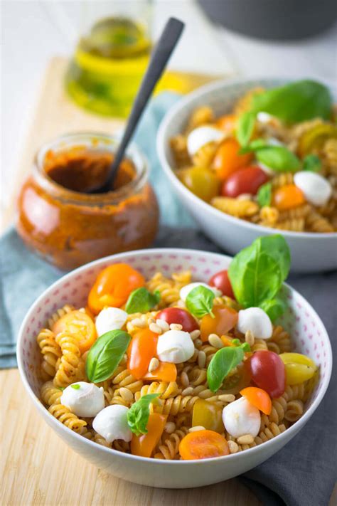 Pasta Pesto Rosso - sommerlicher Pasta Genuss