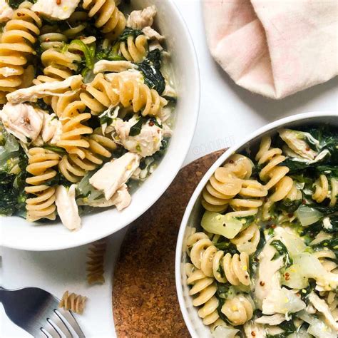 Pâtes au poulet et sauce moutarde sans crème