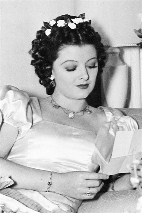 Myrna Loy On The Set Of Parnell Hollywood Icons Hollywood Star Old Hollywood Glamour