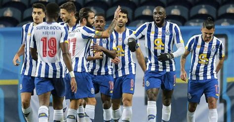 Futebol clube do porto, mhih, om, commonly known as fc porto or simply porto, is a portuguese professional sports club based in porto. FC Porto no top-15 dos melhores clubes do mundo e supera o ...