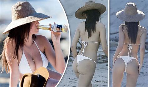 Emily Ratajkowski Suffers Nip Slip As She Flaunts Her Ample Assets In Sexy Bikini Scoopnest Com