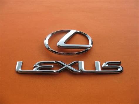97 98 99 00 01 Lexus Es300 Rear Lid Chrome Emblem Logo Badge Sign
