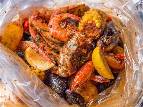 The Best Seafood Boils And Cajun Restaurants In Detroit Eater Detroit