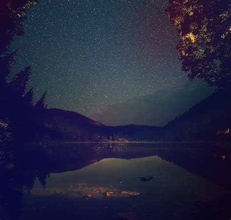 Premium Photo Mountain Lake At Night
