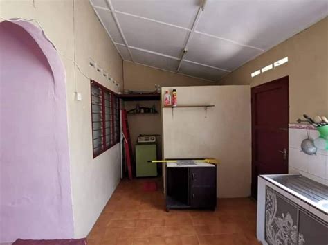 Homestay is located in 10 km from the centre. TERES SETINGKAT TAMAN MAS, TELOK MAS-6 - Zprop Team