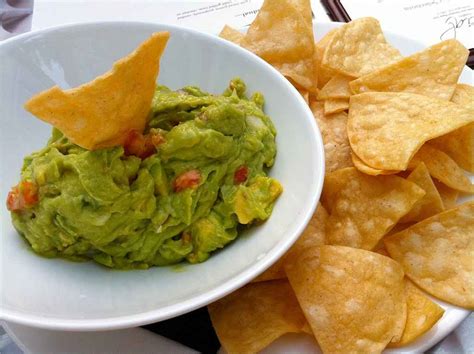 This article outlines the best foods to eat during a hangover. 6 Of The Best Foods to Cure Your Hangover, According to a ...