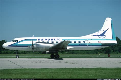 Convair 580 Republic Airlines Aviation Photo 1574761