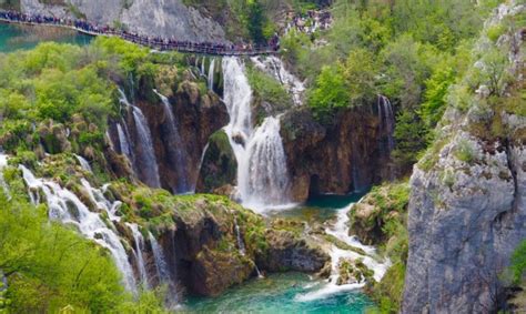 12 Most Beautiful Waterfalls From Around The World Go 4 Travel Blog