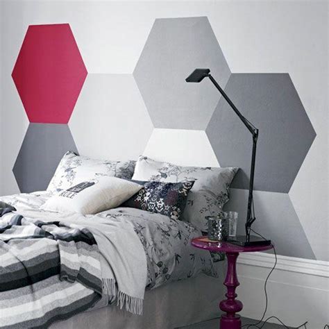 22 Modern Ideas For Bedroom Decorating With Bold Geometric Patterns