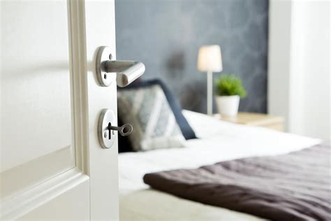 Open bedroom door without key. Feng Shui Tips for a Bed Close to the Bedroom Door