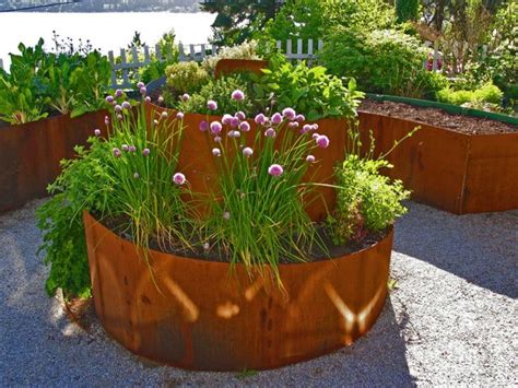 Anlegen & pflegen, das klingt so einfach. Kräuterspirale anlegen - Anleitung für Kräutergarten mit ...