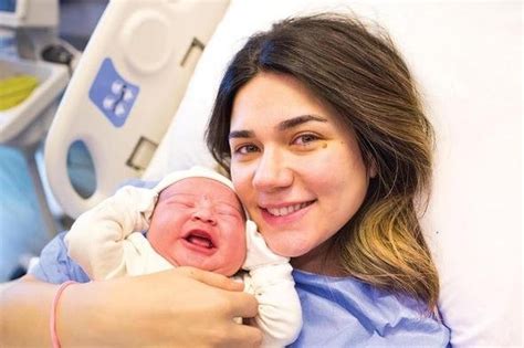 Başbakan binali yıldırım'ın eşi semiha yıldırım, a milli futbol takımı'nın euro 2016'da aldığı kötü semiha yıldırım, ayrıca fatih terim'in eşi fulya terim ile de telefonla görüşerek, üzüntüsünü ifade etti. Alişan'ın eşi Buse Varol 2 ayda 20 kilo verdi! - Takvim