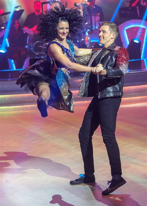 Elkezdődött A Dancing With The Stars Fotók A Tv2 Stúdiójából Blikk