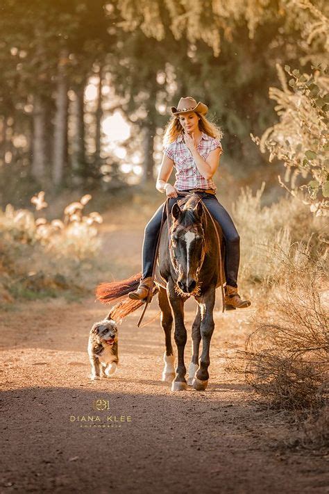 16 cowgirls ideen pferde fotografie westernpferd schöne pferde