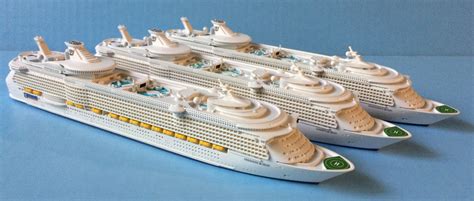 New Royal Caribbean Freedom Of The Seas Ship Model Rccl Licensed
